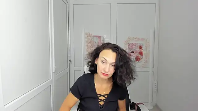 OliviaKateee online show from July 3, 12:00 pm