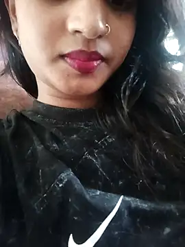 avii5 online show from August 2, 8:17 am