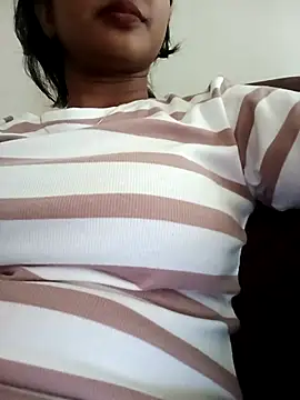 avii5 online show from August 1, 6:59 am