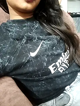 avii5 online show from July 19, 5:48 pm