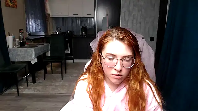 Reginasmilee online show from April 23, 12:29 pm