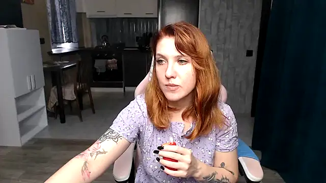 Reginasmilee online show from October 7, 9:57 am