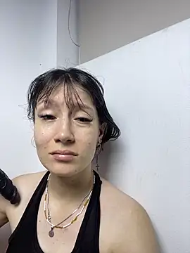 im lizzy17 online show from June 30, 4:34 am