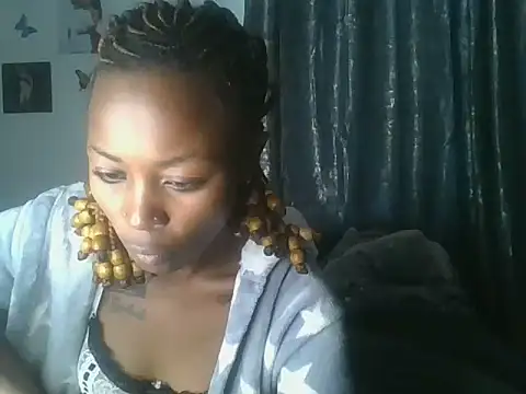 Prettyquueen online show from June 29, 1:33 pm