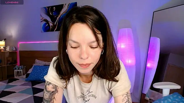 Maya Campbell online show from July 2, 3:23 am