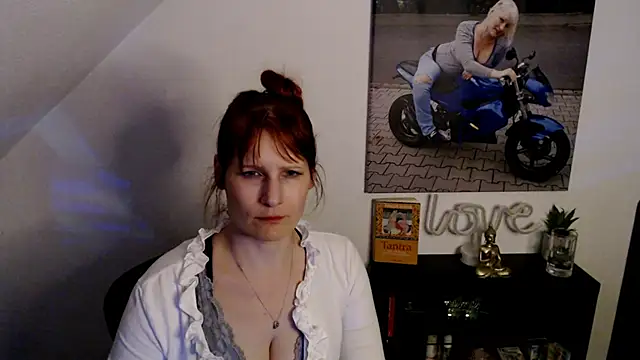GileraBabe online show from July 9, 8:22 pm