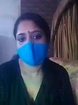 Pooja-bedi online show from July 11, 4:18 pm