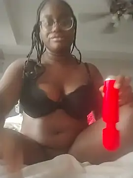 millyxxann online show from July 15, 7:18 pm