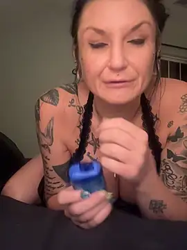 Plasticdollx online show from July 11, 9:20 am