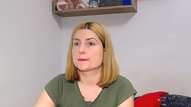 alisenties online show from December 14, 3:07 pm