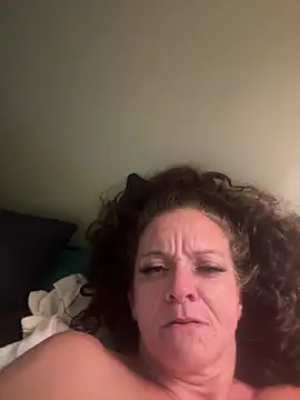Aprils4181 online show from August 6, 11:17 am