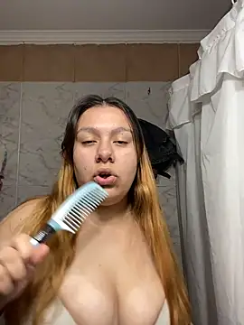 ninaa81 online show from July 24, 10:28 pm