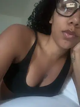 Amelify online show from July 27, 7:00 pm