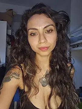 RebelRileyX online show from August 2, 9:29 pm
