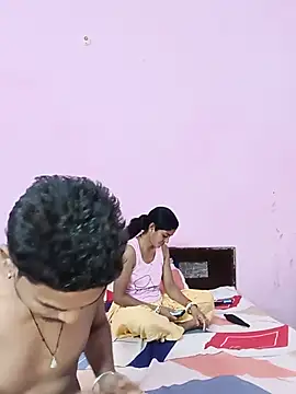Hoti-bhabhi online show from July 29, 6:08 pm