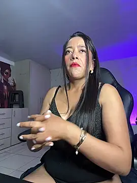 missruby  online show from July 30, 4:02 am