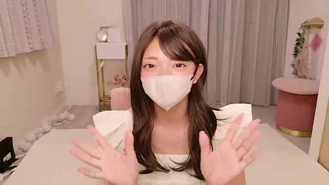 ooMEI online show from July 30, 10:27 am