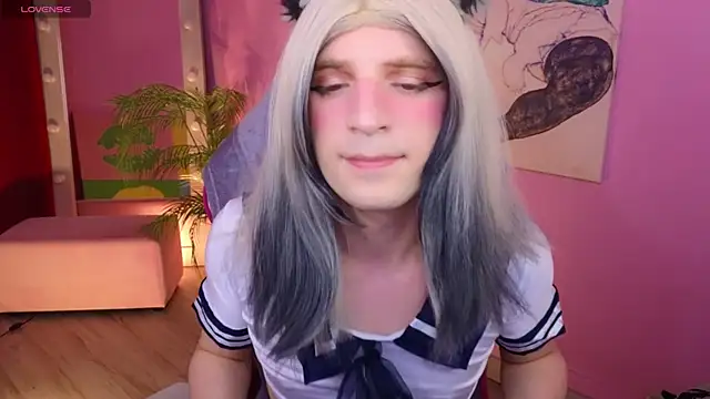 FoxyPuff online show from August 5, 8:37 pm