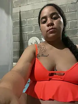 laura1999love online show from August 2, 2:03 am