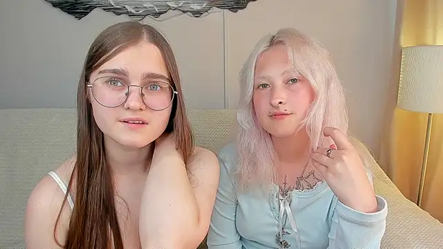 Muffin Mia online show from July 30, 11:55 am
