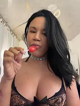 VeloraNoir online show from July 30, 11:05 pm