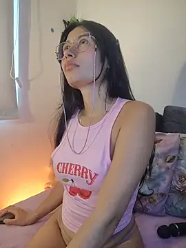 Sophia Vera online show from August 5, 8:26 pm