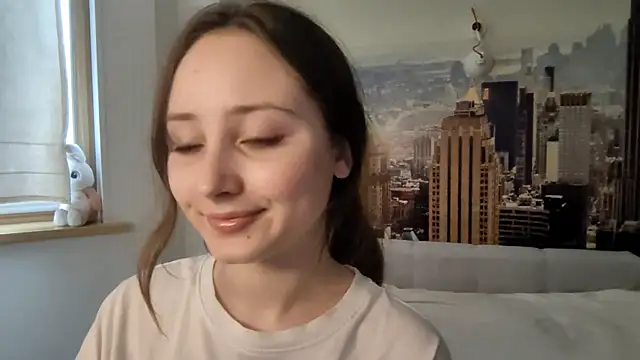 EvaSoShy online show from August 1, 9:11 am
