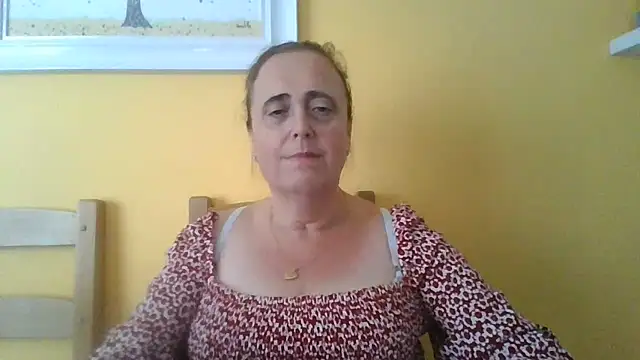 Curvy Coral50 online show from August 5, 6:47 pm