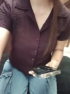 Aashvi malhotra online show from August 5, 5:47 am
