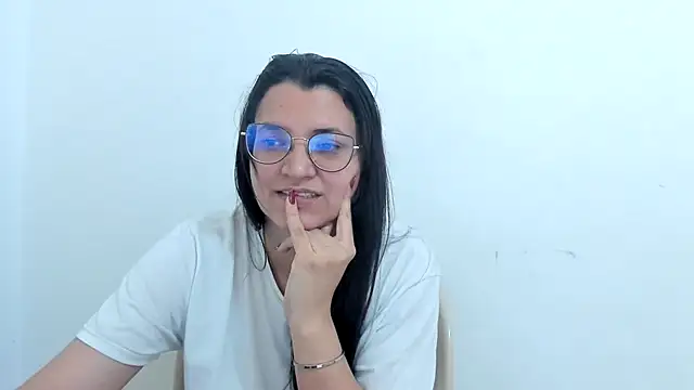 MARILYN GARCIA online show from September 11, 4:07 pm