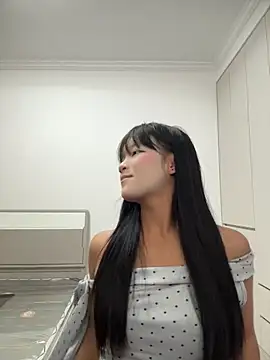 lulu066 online show from August 7, 12:45 pm