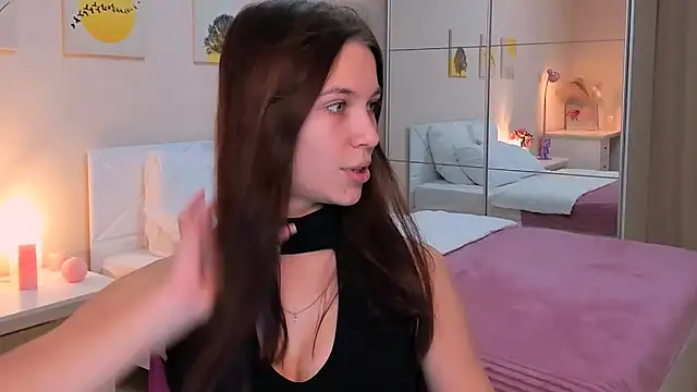 dark amberr online show from August 6, 8:27 pm