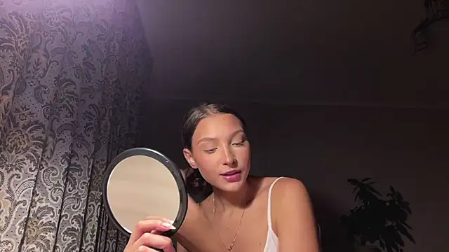 CaraMalpica online show from August 8, 1:52 pm
