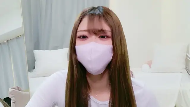SAAYA CHAN1 online show from August 8, 8:55 am