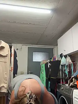 BootyLola online show from October 22, 7:57 am