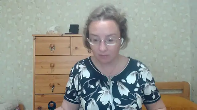 Smart Rose online show from August 7, 1:51 pm