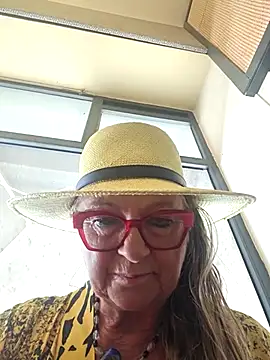 MucMilf59 online show from July 22, 1:45 pm