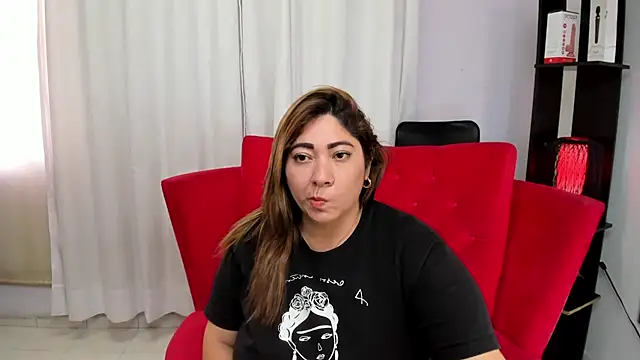 kendra fire online show from July 28, 8:52 pm