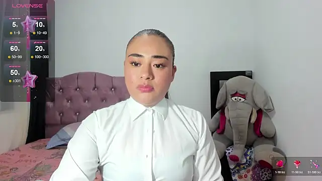ReyleDoll online show from May 12, 11:22 pm