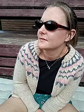 SwedishJennifer online show from May 4, 12:31 pm