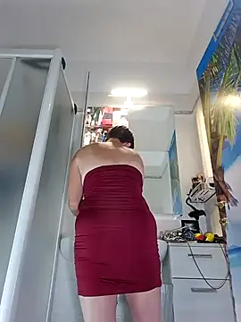 lucillabollente online show from July 29, 4:01 am