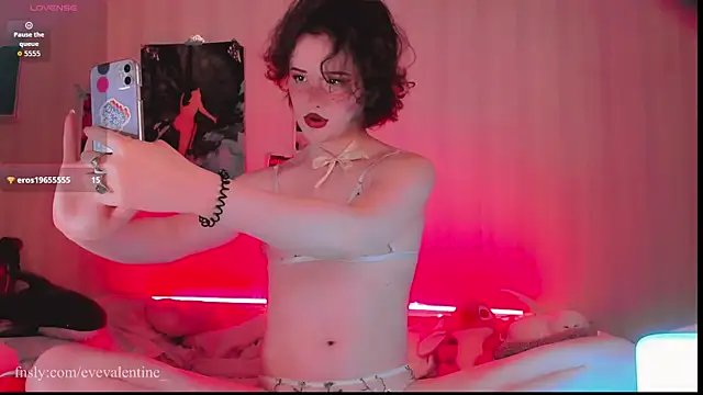 eva vodkina online show from May 1, 7:28 pm