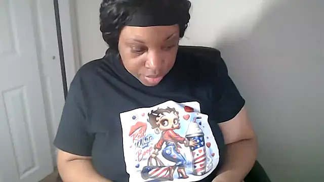 Sexymona1218 online show from July 5, 10:48 pm