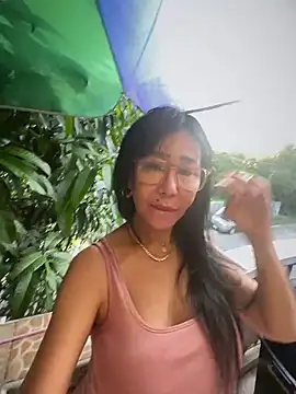 sweetieme online show from June 18, 9:25 am