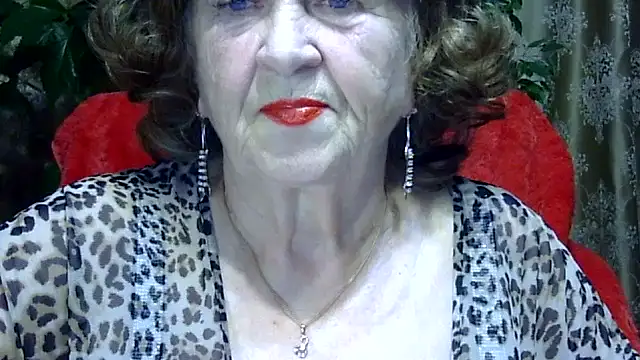 Emma52610 online show from November 28, 4:32 pm