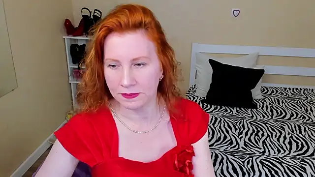 FoxySophia online show from April 28, 8:07 am
