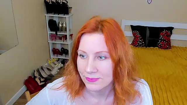 FoxySophia online show from July 4, 8:38 pm