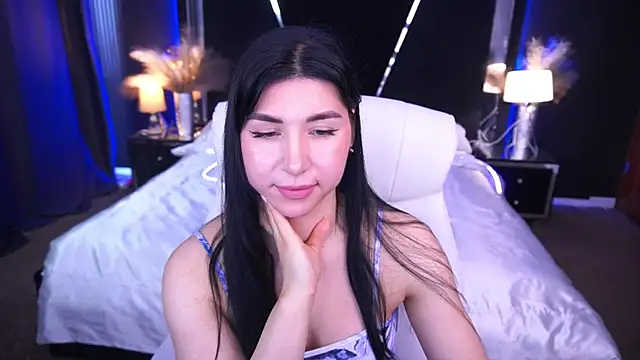 EmilyCandyy online show from October 28, 7:47 am