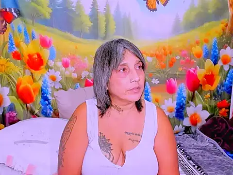 indianroxy online show from April 3, 5:33 pm