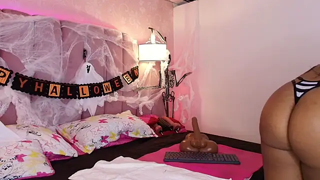 HallyBans online show from October 29, 7:49 pm